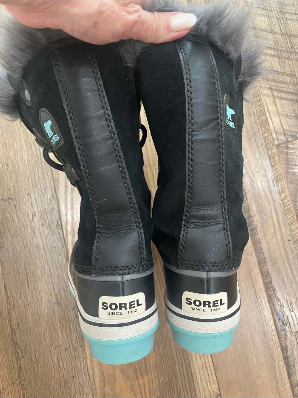 Sorel winter snow boots girl 4